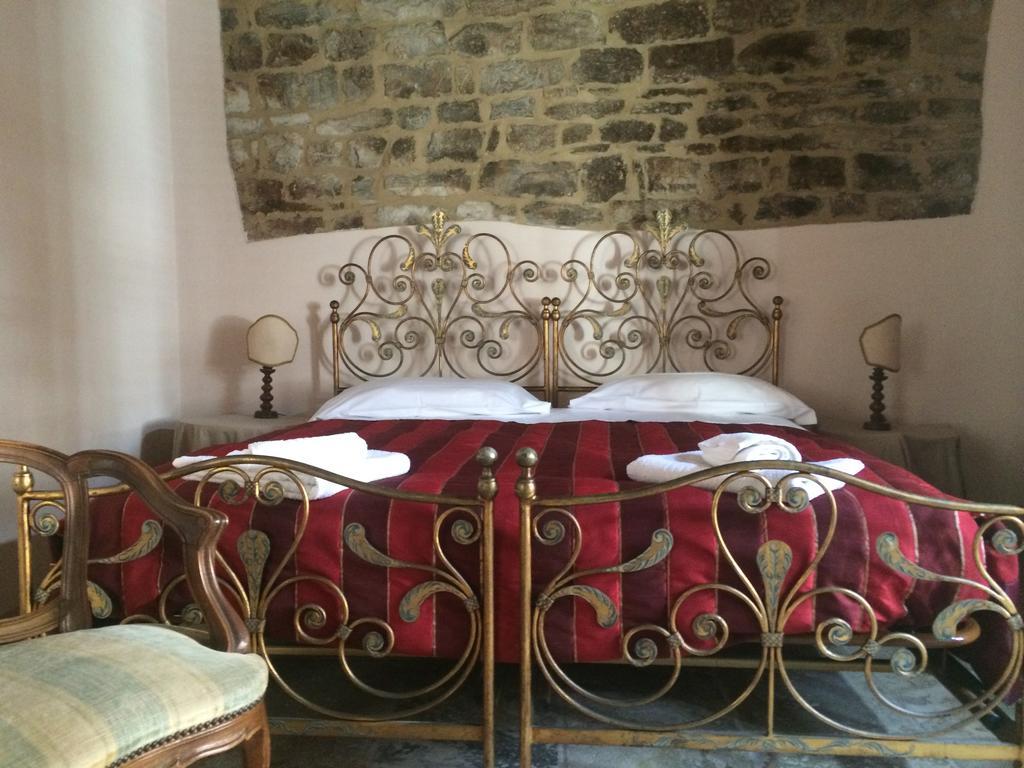 La Piazzetta Toscana B&B Campiglia Marittima Rom bilde