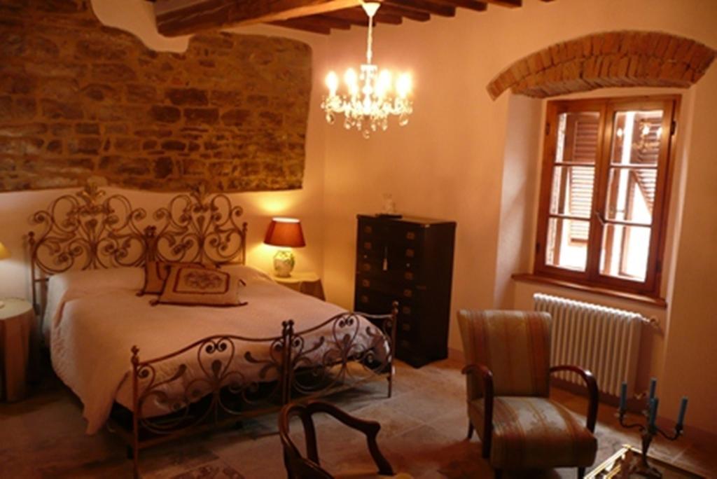 La Piazzetta Toscana B&B Campiglia Marittima Rom bilde